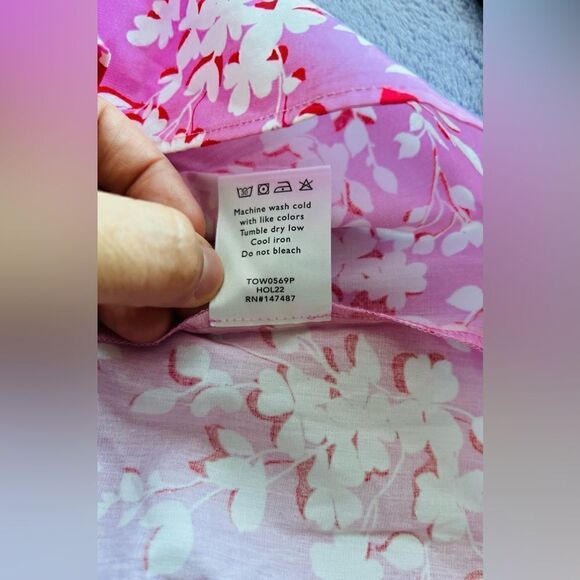 DRAPER JAMES NWT Button Down Top in Pink Shadow Floral size 2x - Picture 8 of 9